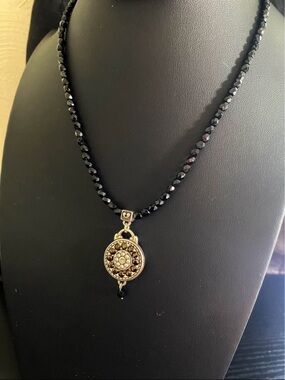 Brighton jewelry Jet black beaded reversible Beautiful Necklace